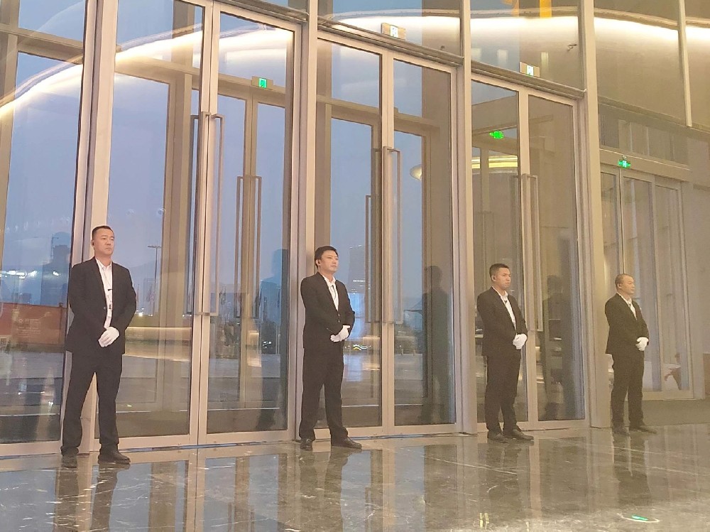 銀盾保安圓滿(mǎn)完成國(guó)際金融論壇（IFF）20周年全球年會(huì)安保任務(wù)